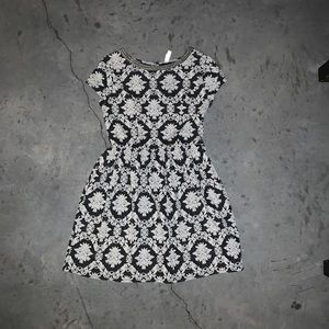 Xhilaration size M paisley dress with gold trim